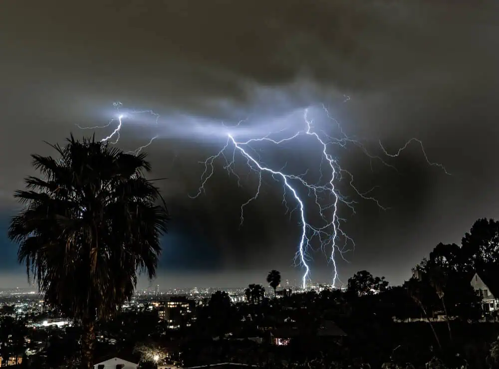  Extreme weather hits LA